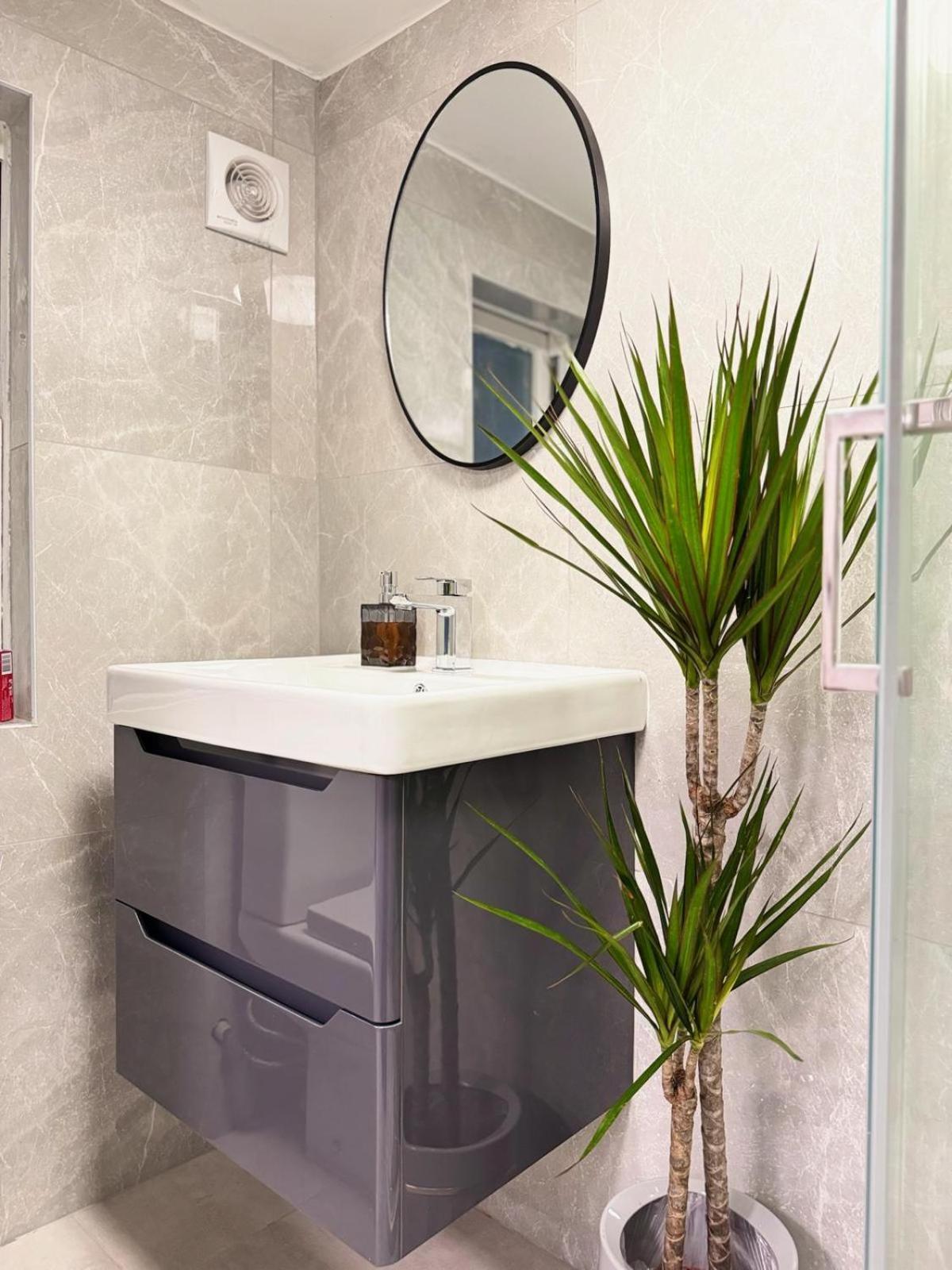Camden Luxury Studio Flats And En-Suit Rooms London Exterior photo
