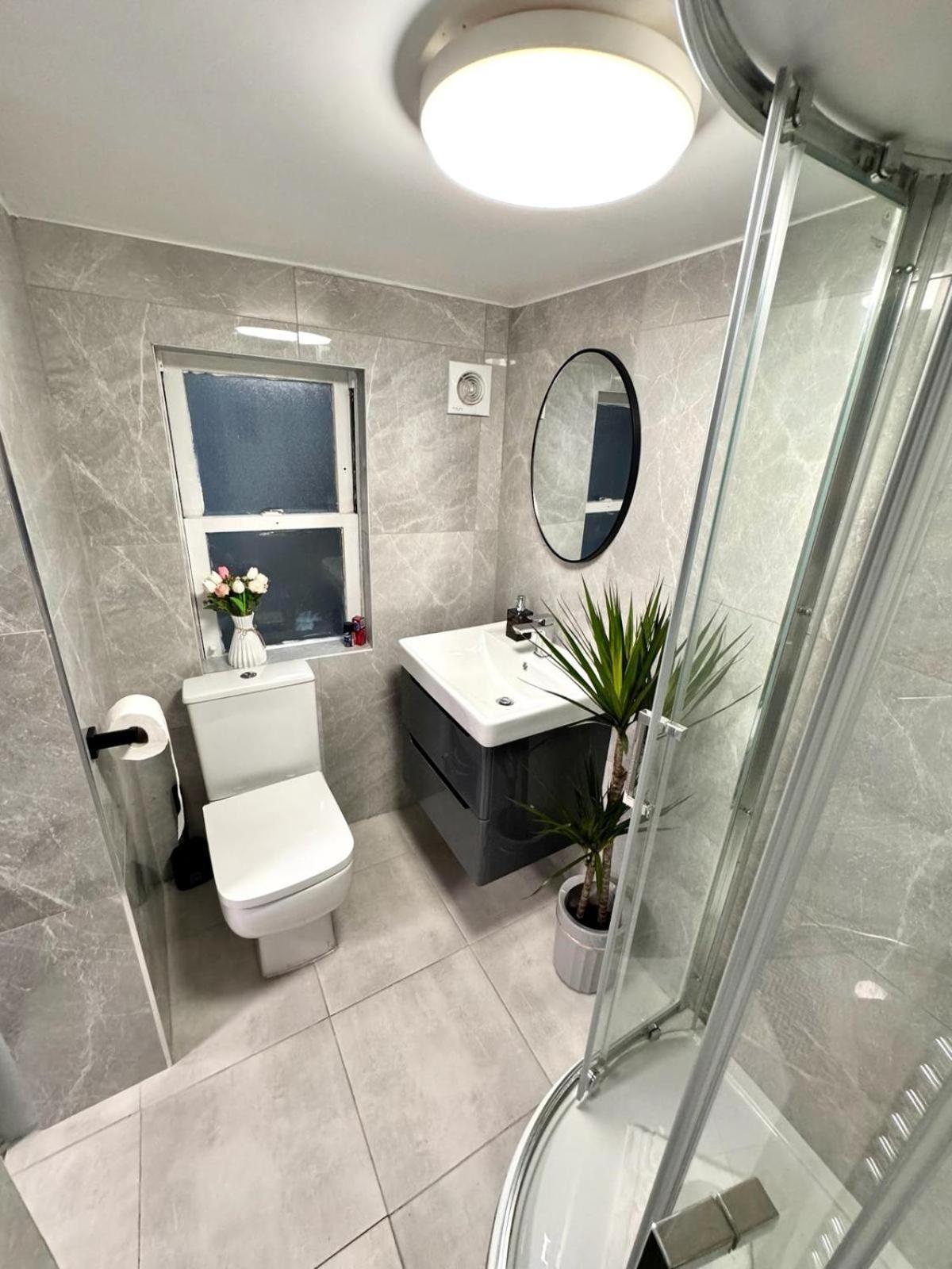 Camden Luxury Studio Flats And En-Suit Rooms London Exterior photo