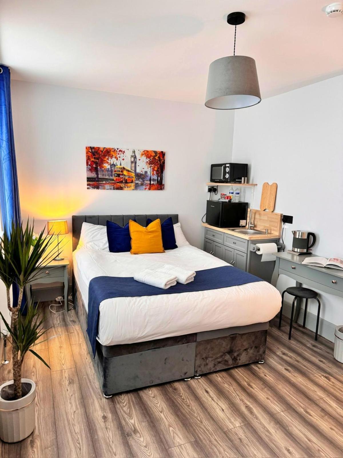 Camden Luxury Studio Flats And En-Suit Rooms London Exterior photo