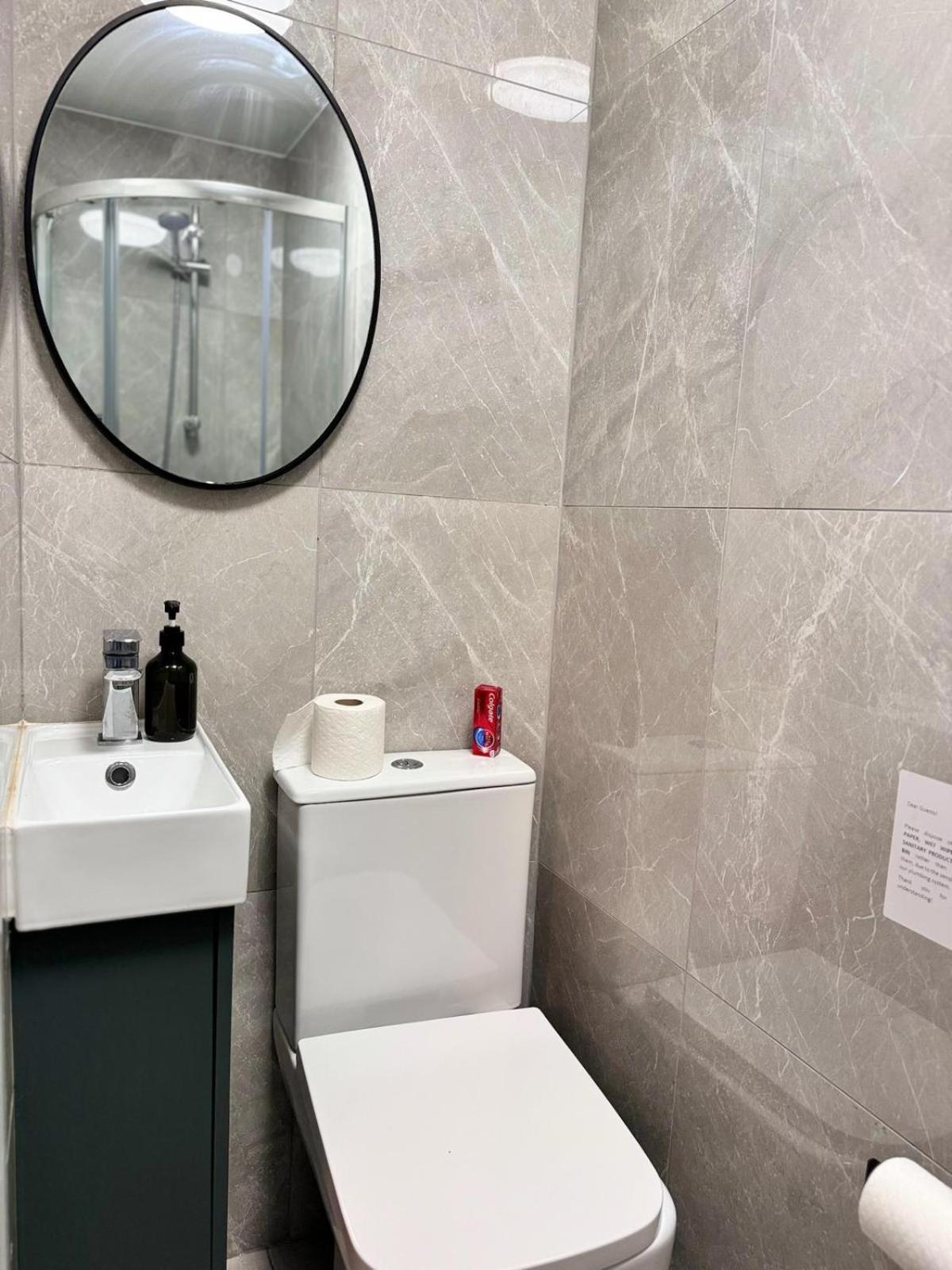 Camden Luxury Studio Flats And En-Suit Rooms London Exterior photo